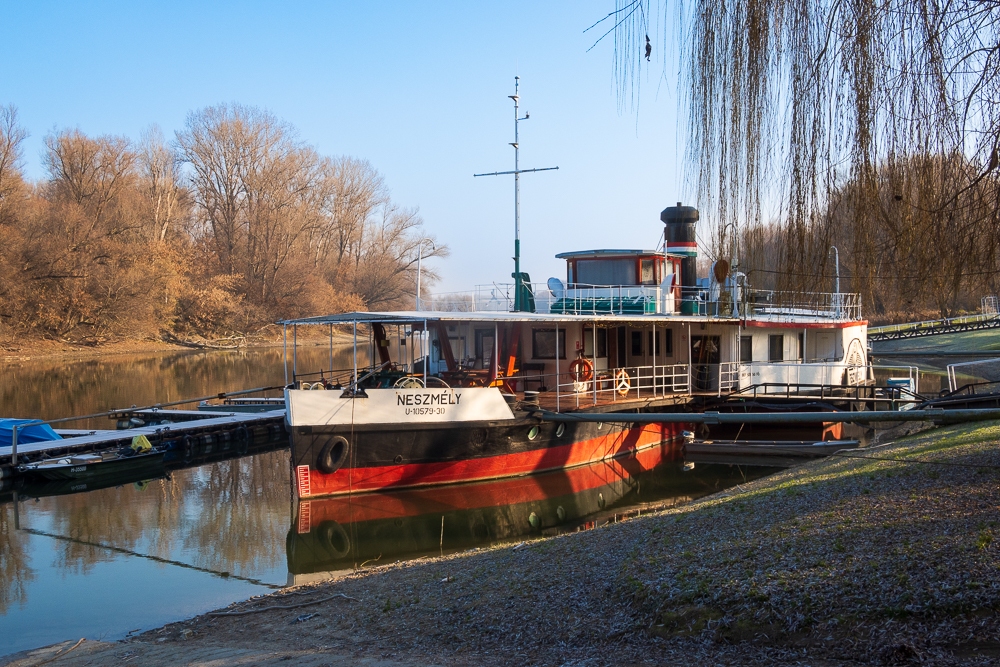 Decemberi evezés Neszmélyen - www.kajakkaland.hu
